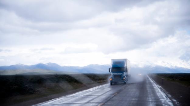 Обзор рынка грузовых автоперевозок за июль